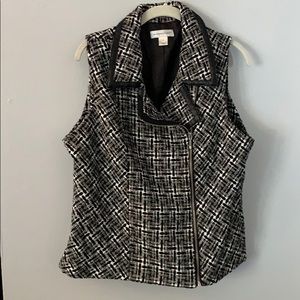 📦3/$10📦 Christopher and Banks Vest